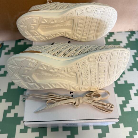 APL Running Shoe TechLoom Wave Neutral Color: Parchment/Pristine/Almond Neutral - Picture 3 of 7